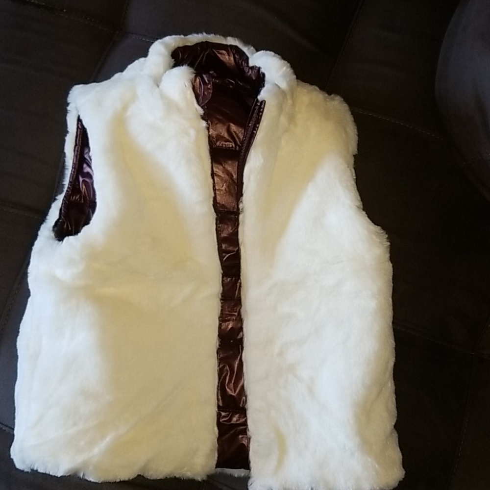 Reversible Vest - Picture 4 of 4